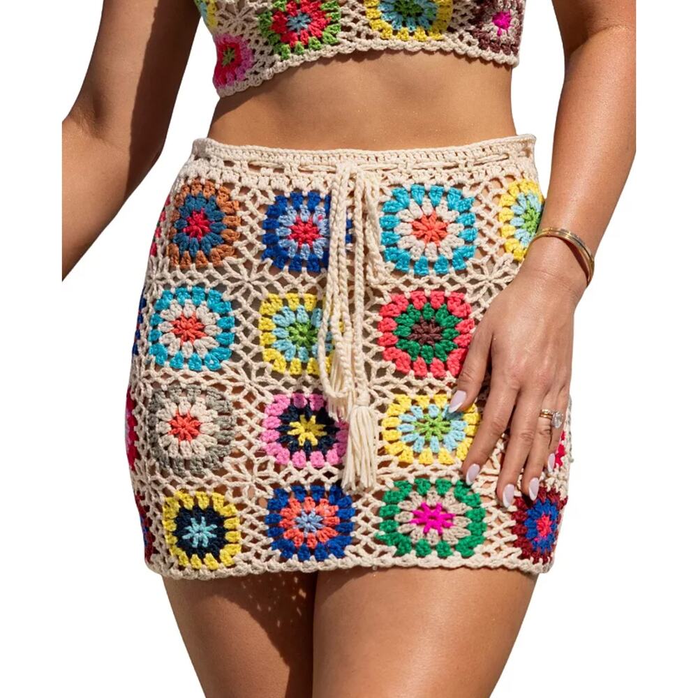 B1 Cupshe X JoJo Open Weave Crochet Mini Cover-Up Skirt M Floral Boho Festival